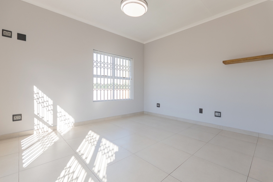 4 Bedroom Property for Sale in Country Club Western Cape